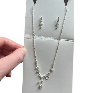 🤎3/$10 Matching Necklace & Earring Set